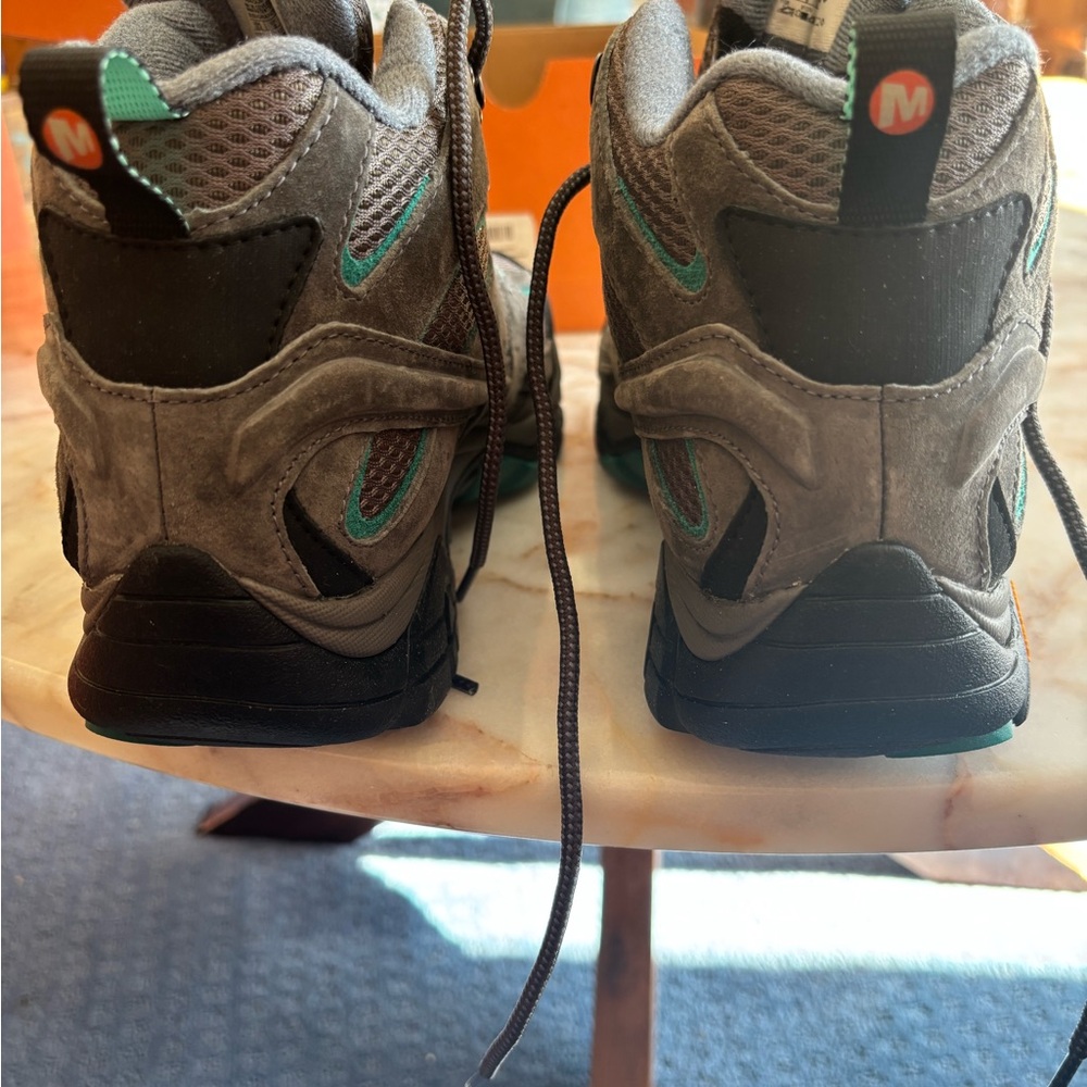New Merrell Moab 2 Mid Waterproof Hiking Shoe - Picture 6 of 8